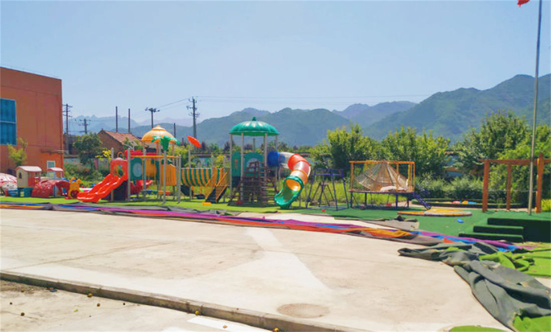 幼儿园场地设计，凯发k8幼儿园专用地弹坪